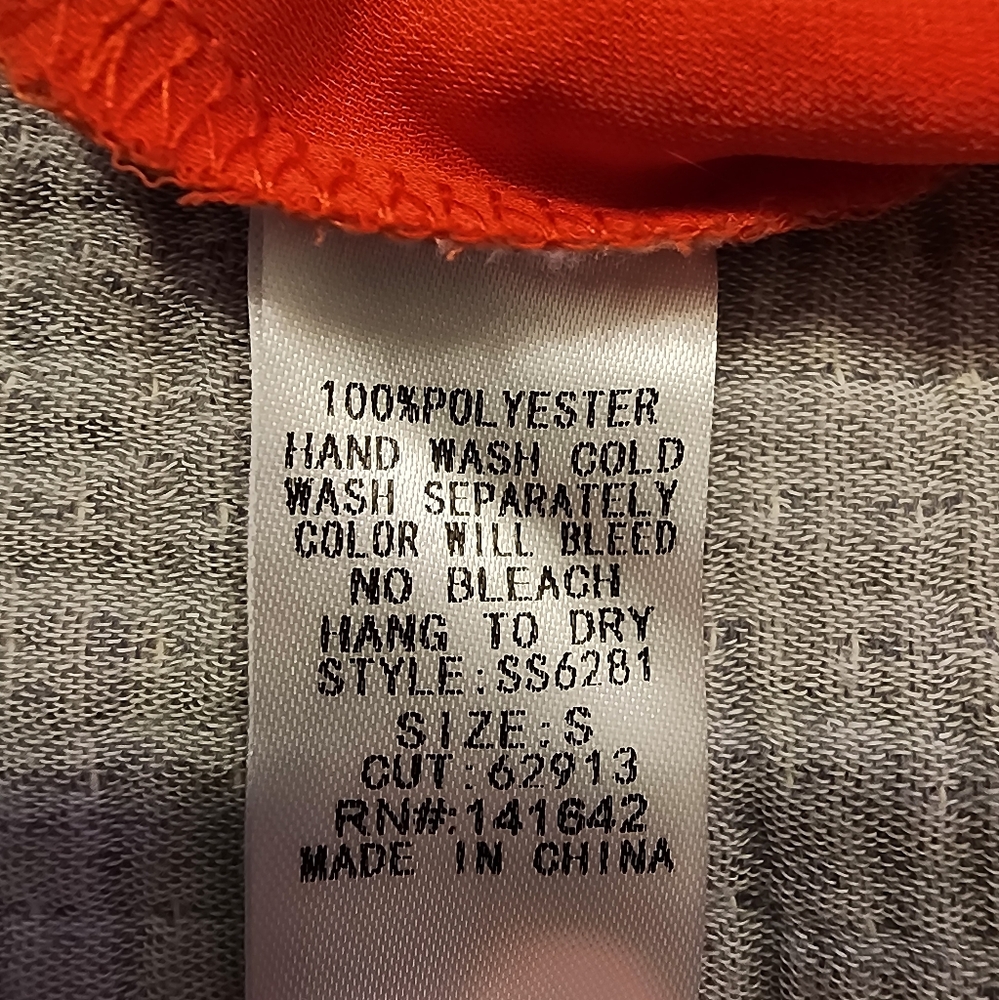 Red/Orange Top - Picture 4 of 9